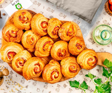 Улитки с ветчиной и сыром 30 шт.