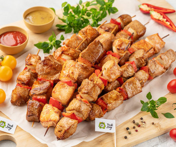 Трио мини-шашлычков: свинина, курица, индейка