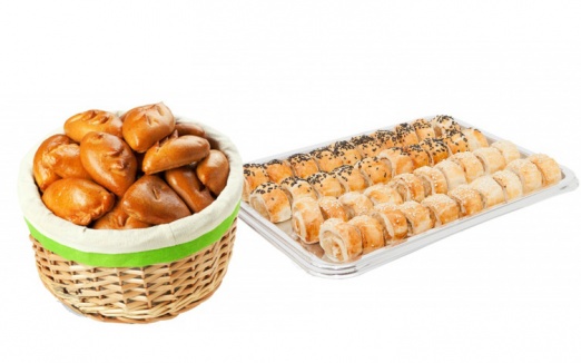 картинка Пирожки с луком и яйцом, рулетики с курицей и оливками 30 шт. от Fresh Day
